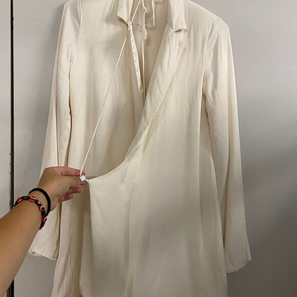 Zara Satin Blazer in Beige - Picture 2 of 4